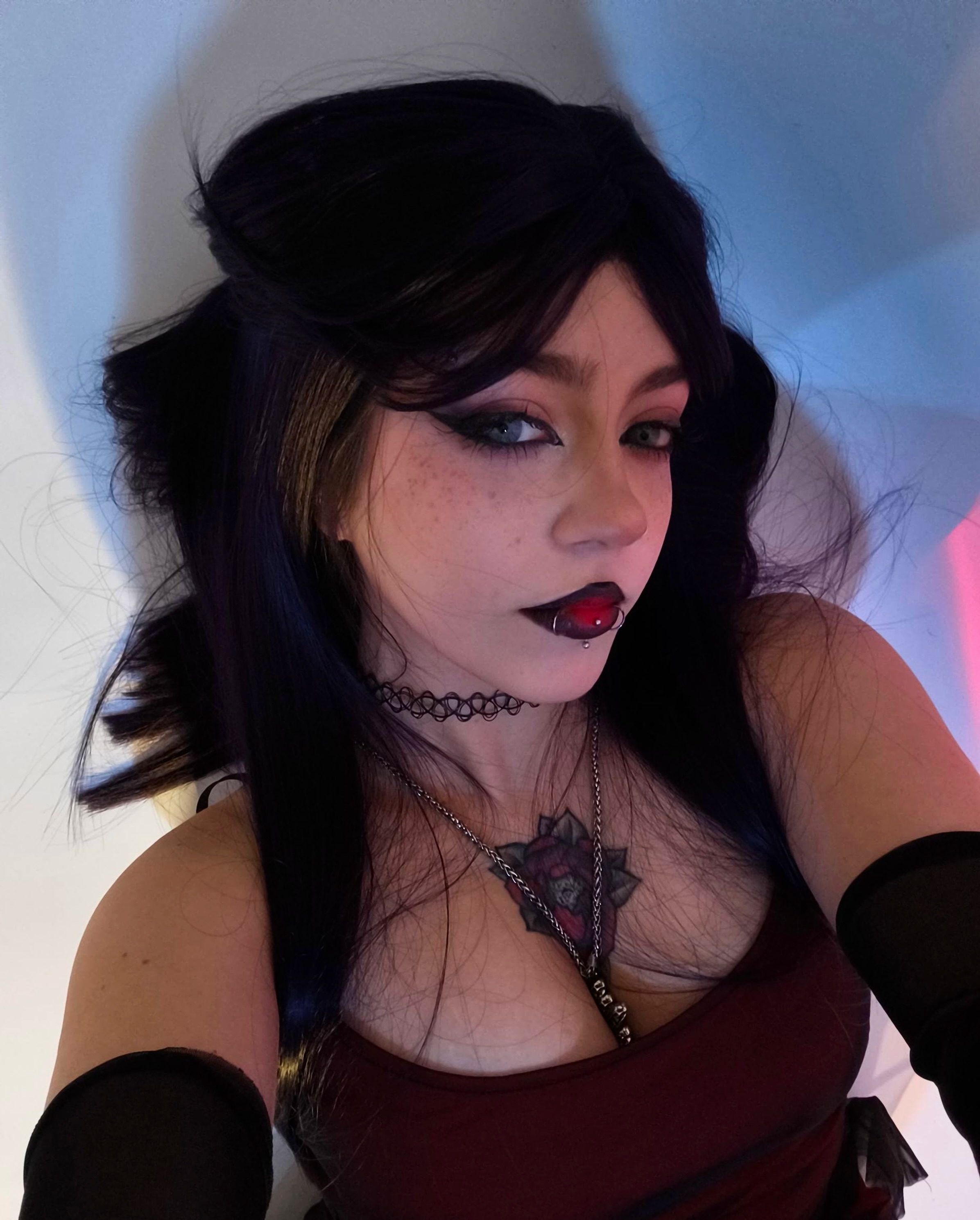 Vesper Hale &mdash; Alternative Fashion Designer on TalkieMate